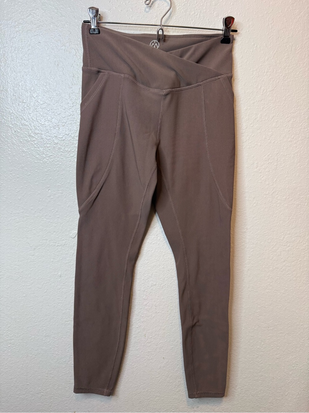 Move Theology Brown Ribbed Criss Cross Waistband Leggings Size Small Workout Gym